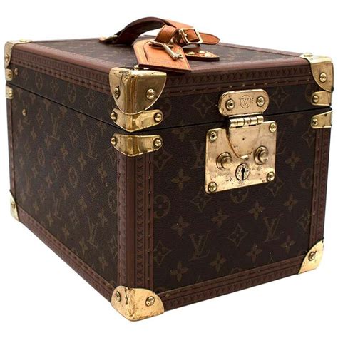 louis vuitton vanity trunk|louis vuitton hard sided.